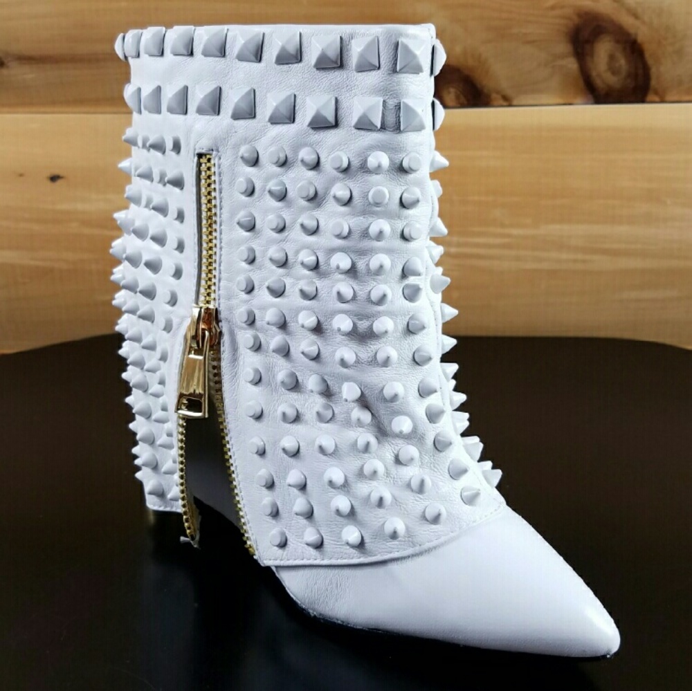 Lust for life Battle White Leather Sizes 7.5-11